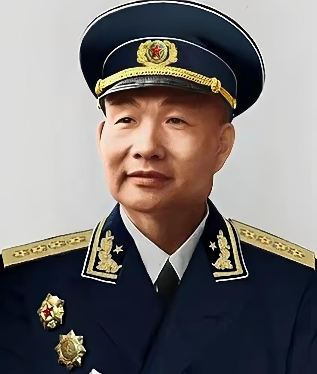 四保临江战役期间，第四纵队副司令员韩先楚向军区指挥所报告，根据敌情变化，拟对十师