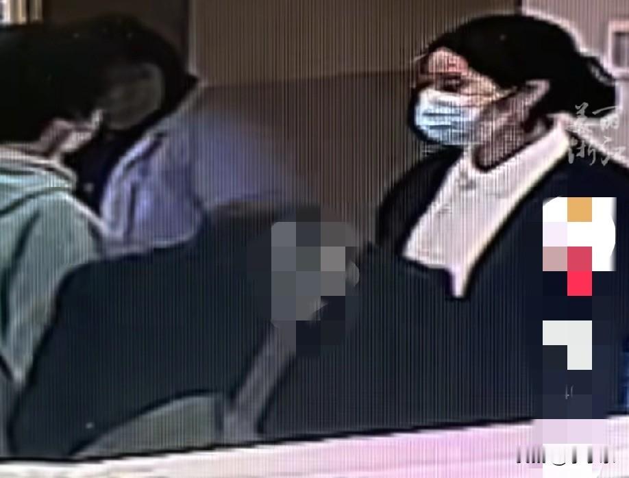 近日，浙江海宁一老人贲门癌晚期，癌细胞全身多处转移，被病痛折磨的老人瘦骨嶙峋，甚