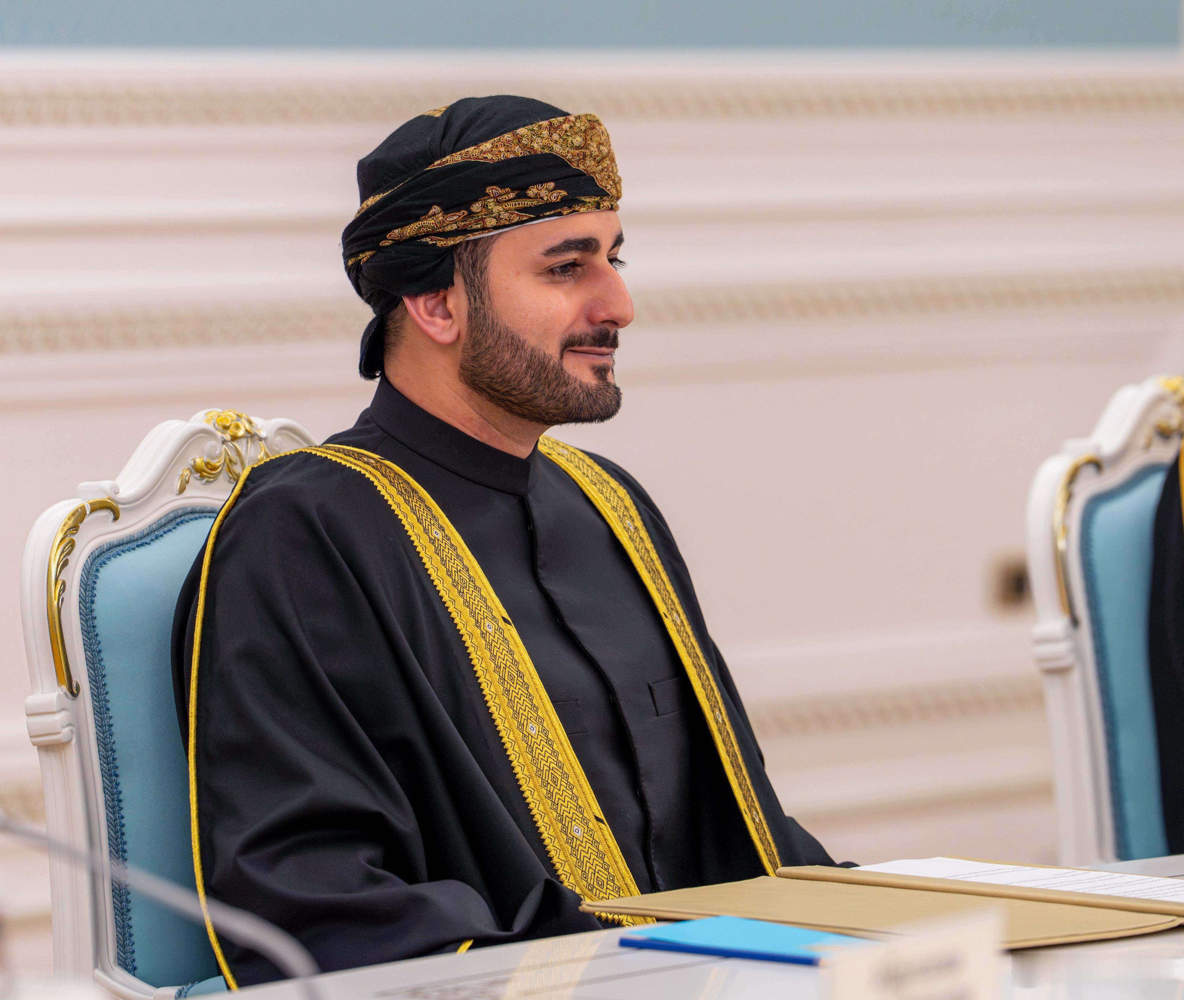 阿曼王室🇴🇲4月23日，王储齐亚赞正式访问哈萨克斯坦，哈萨克斯坦总理在机场