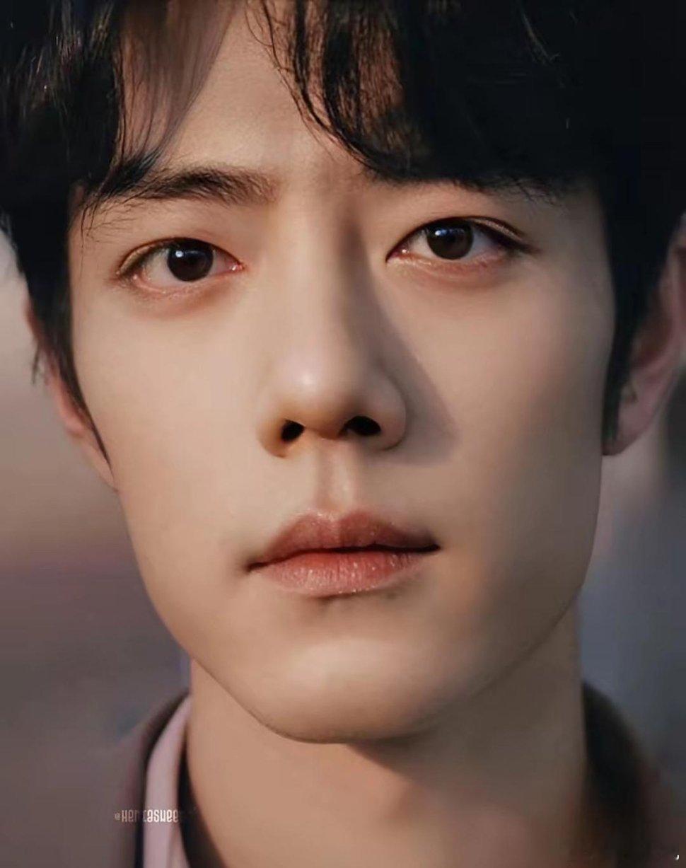 别再盯着明星的天价片酬了，安徽一个烧饼摊老板，一句话就把娱乐圈的底裤给扒了。肖战