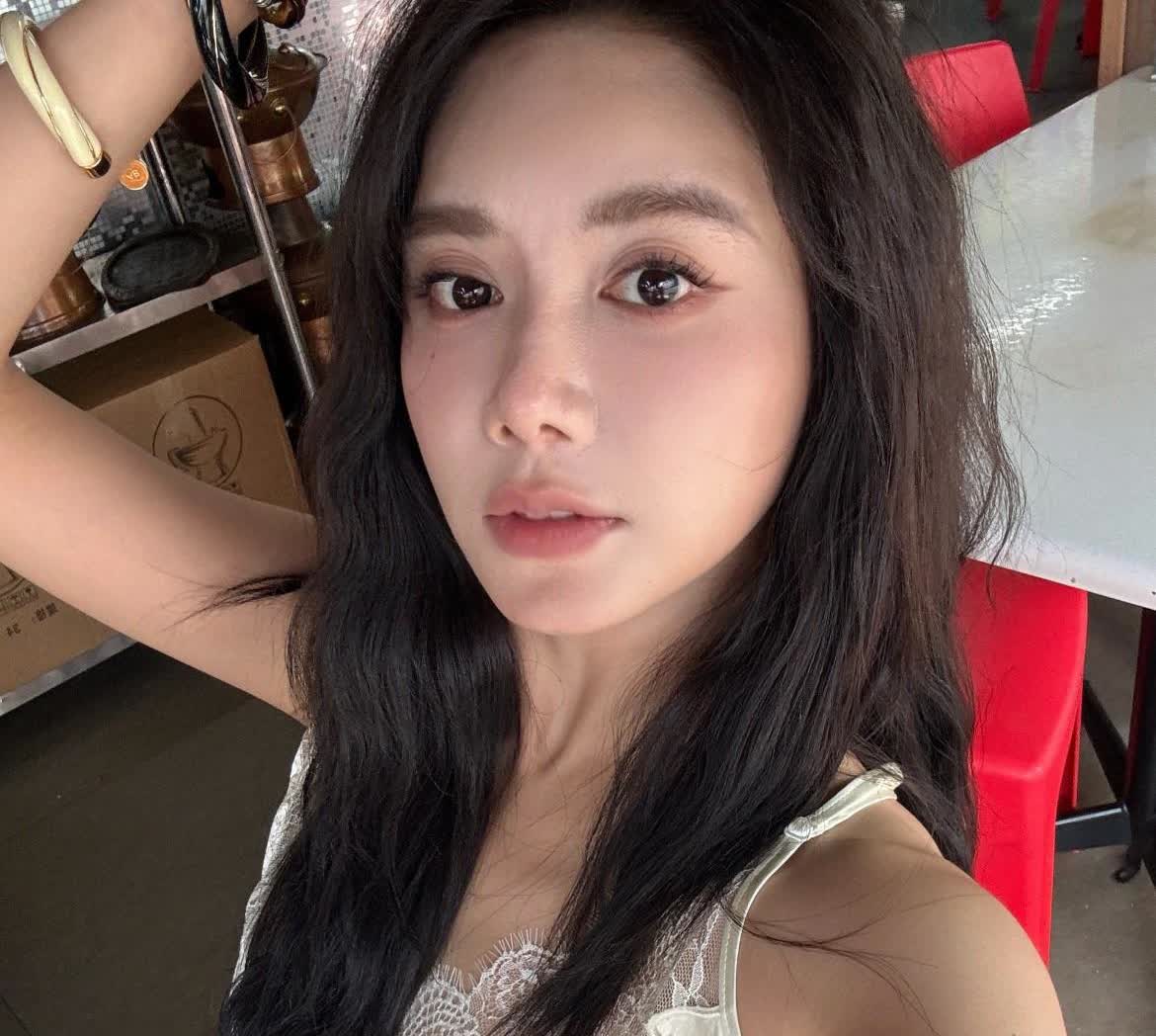 最近被爆出和体育主持人美娜在一起的传闻闹得沸沸扬扬，而头哥的好友等不少人都出来辟
