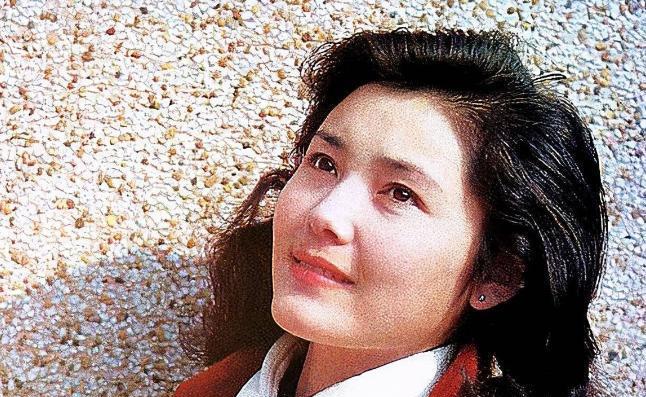 1984年，姜黎黎被查出癌症晚期，她流着泪对男友说：“分手吧，你再找人生伴侣，”