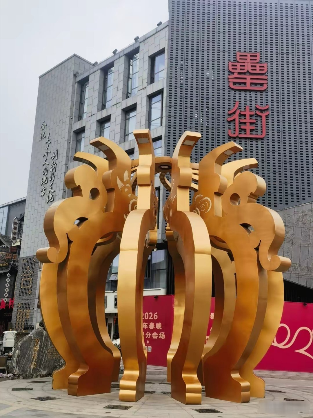 全球最值钱货币排名：第一：科威特，1科威特第纳尔≈22.8元人民币；第二：
