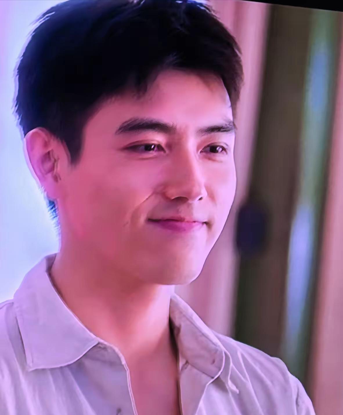 追剧巜纯真年代的爱情》我开始真正喜欢陈飞宇这个演员了！他靠的是实力，他把一