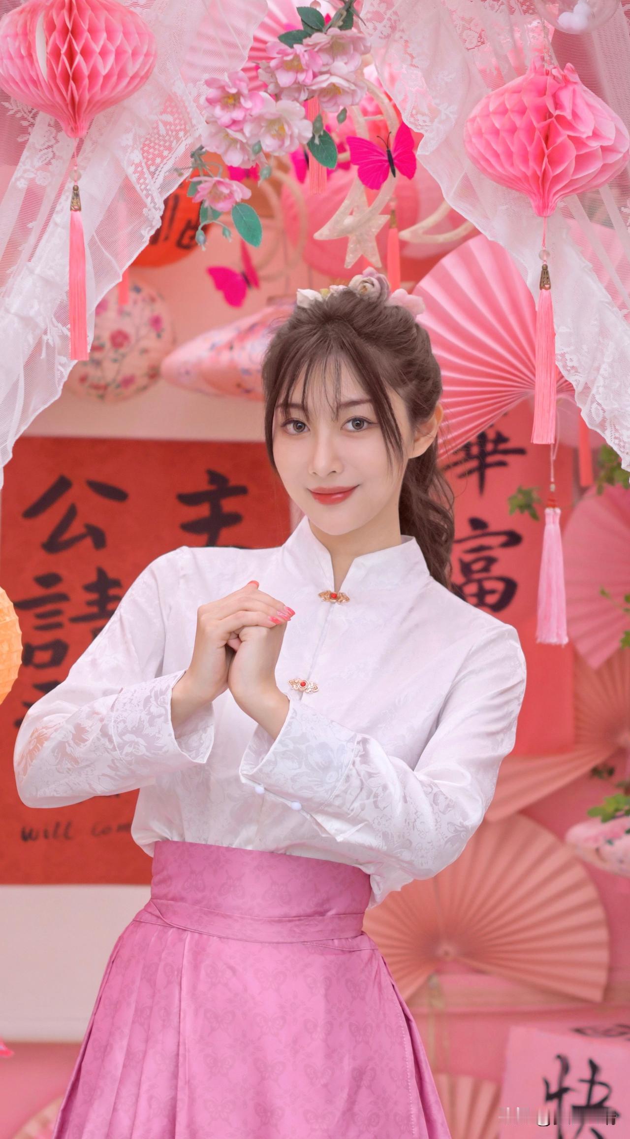 新春佳节，粉色梦幻，古风雅韵，仙气飘飘，唯美如画。