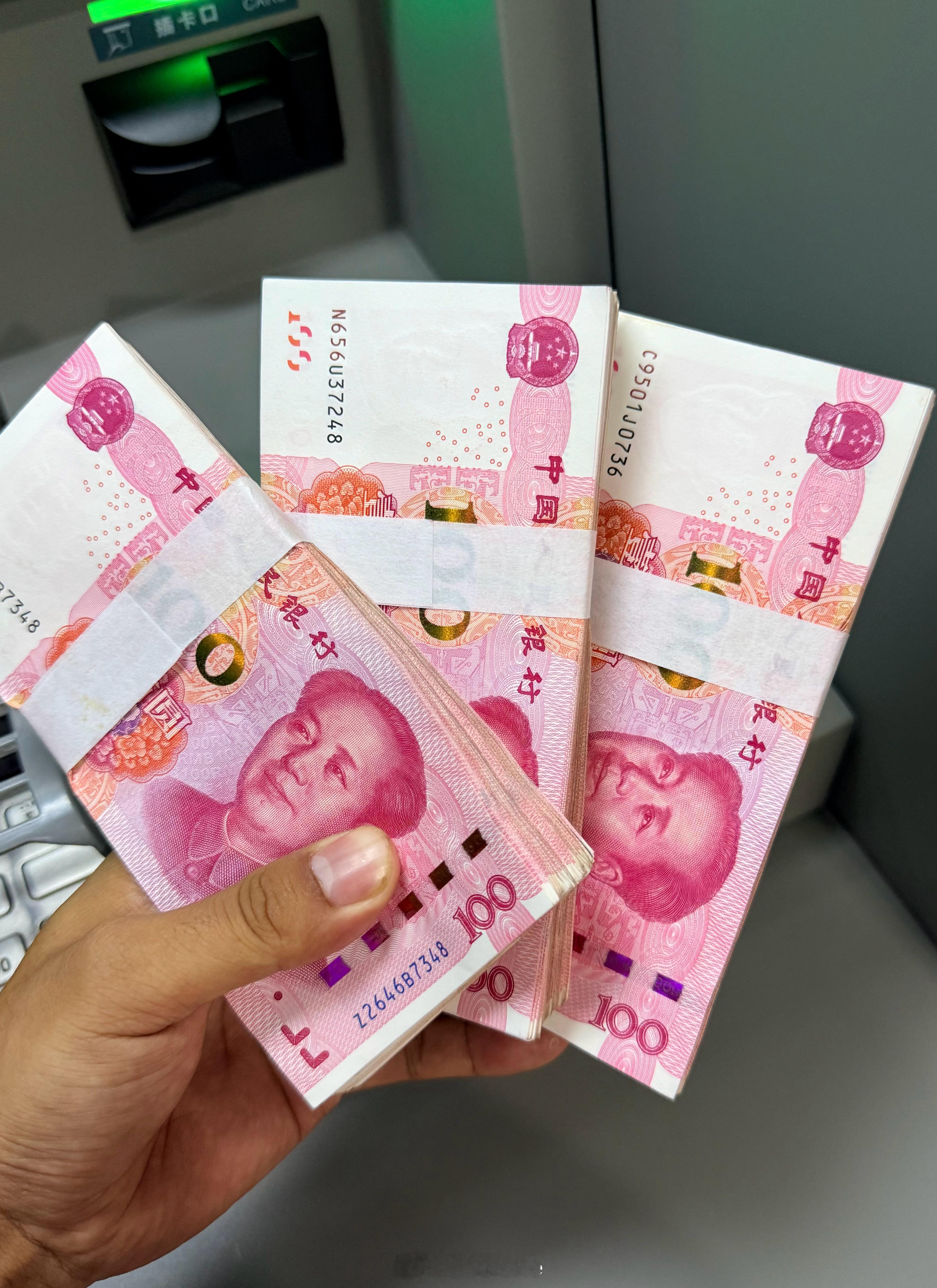 故地重游，又到银川。我第一次离开贵州省到外省旅游，目的地就是宁夏银川，中途经停陕西西安。2017年夏