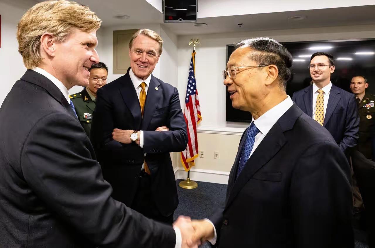 美国战争部副部长埃尔布里奇·科尔比今天发文说："昨日，我很荣幸在五角大楼接待中国