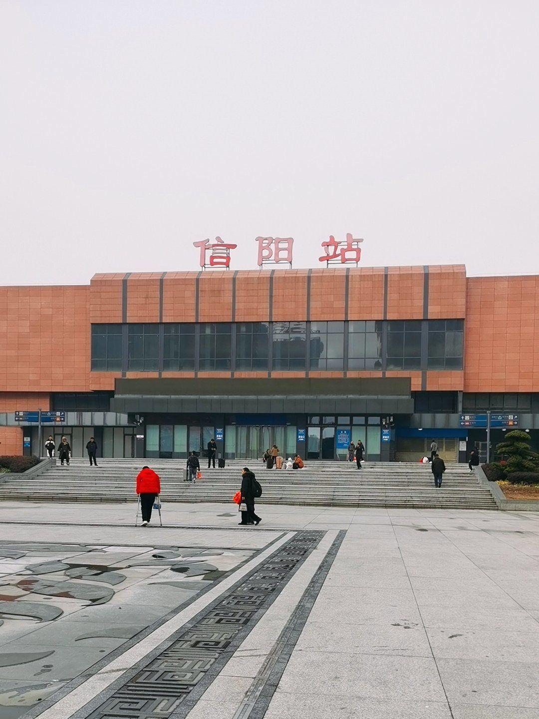 虽然“信阳市”划给“湖北”是不可能的事情，但是信阳人喜欢到武汉市去办事，这倒是真