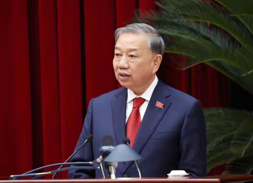 越南领导人苏林访华圆满结束，成果丰富。代表团阵容庞大，越共中央政治局委员就有9人