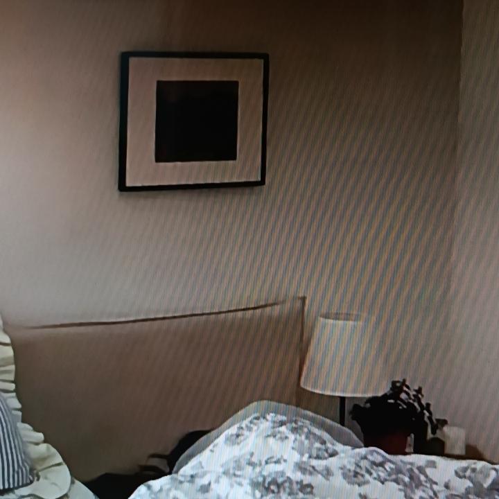 很多人觉得冬天就该早睡早起，其实这可能是错的。55岁后，松果体功能减弱，褪黑激素