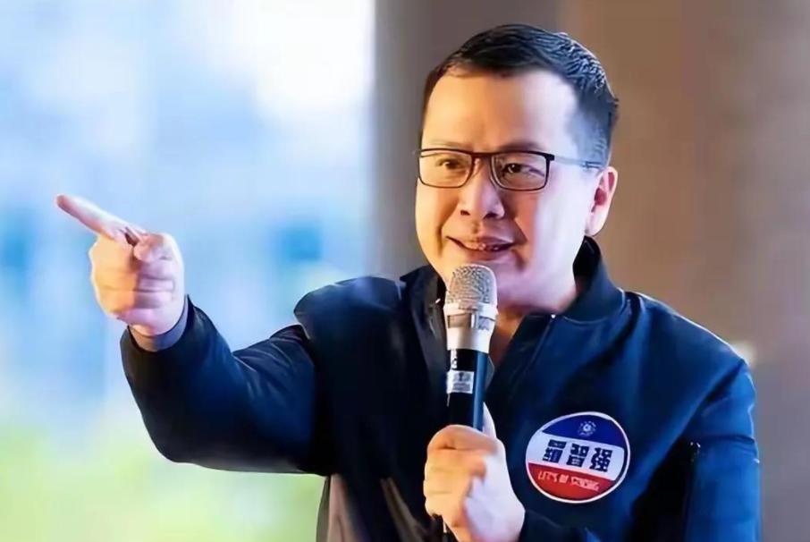 国民党突然来了个惊天大反转！很多人都以为罗智强是马英九派出来狙击郑丽文的“杀手”