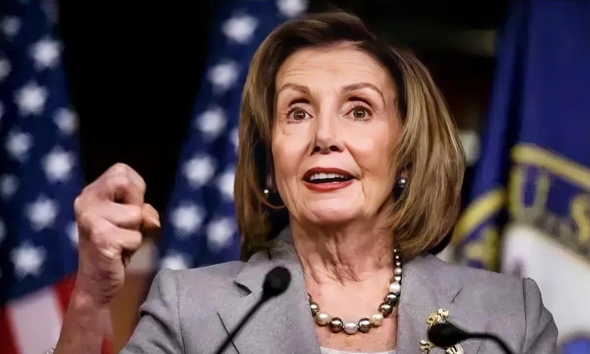 美国如今这么乱！佩洛西又出来要画面了，疯狂点评特朗普[惊恐]！总的来说就是你特