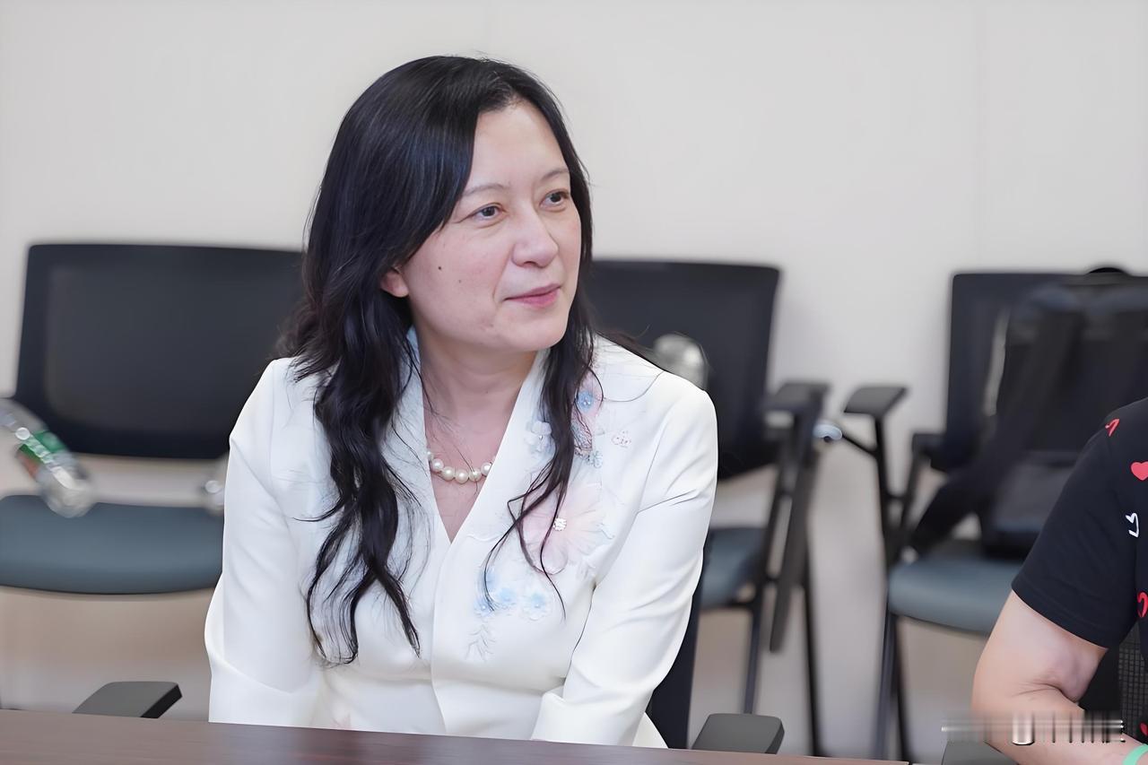 赵维莅教授，1973年8月生，法国巴黎第七大学血液学博士，上海交通大学医学院附属