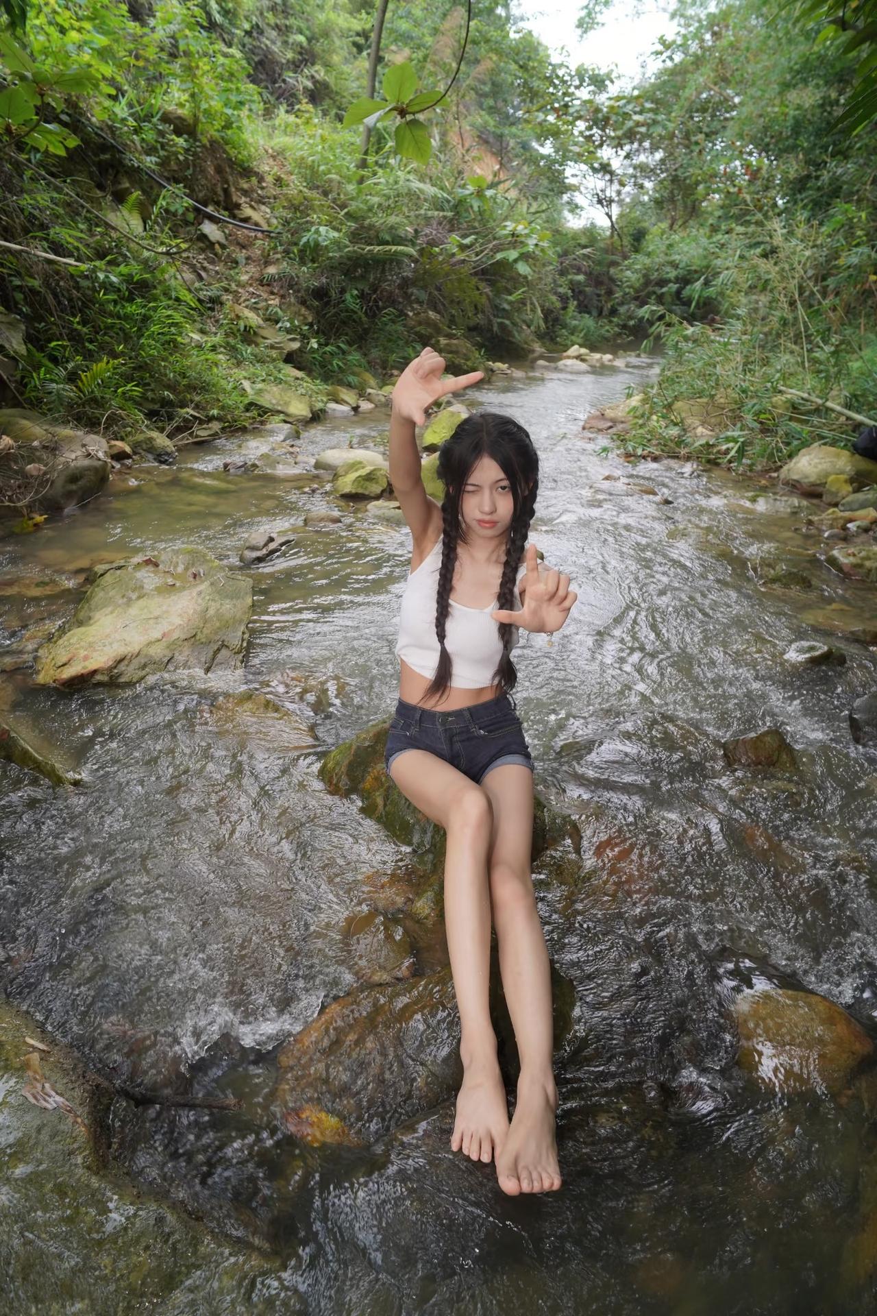 游山玩水