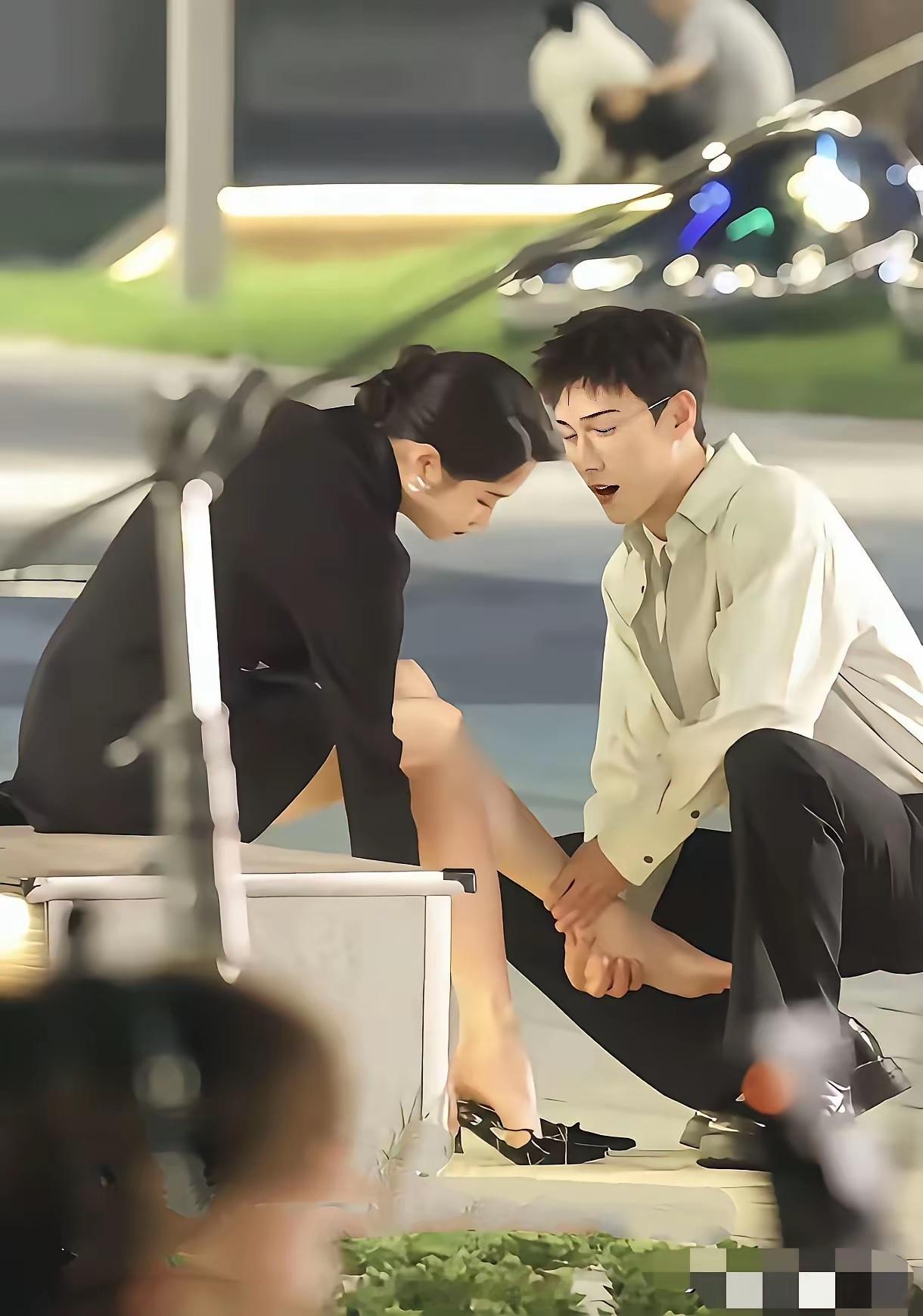 说实话，关晓彤的脚型确实好看，不会有人不喜欢吧