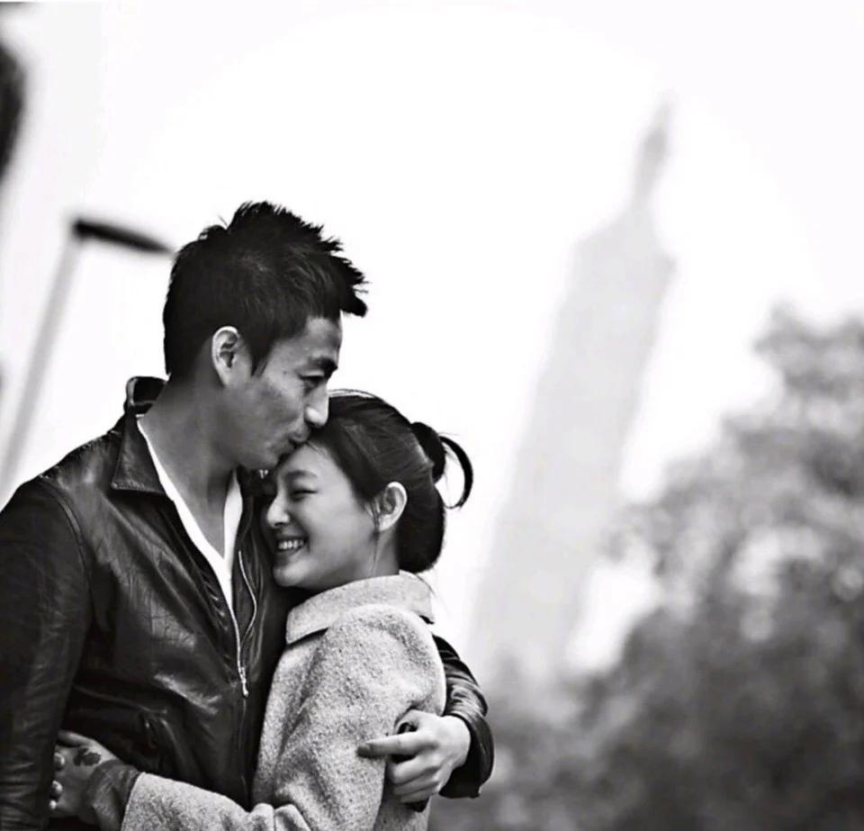 引爆汪小菲的，根本不是什么新鲜感，而是一场蓄谋已久的“情感谋杀”。当一个家，只