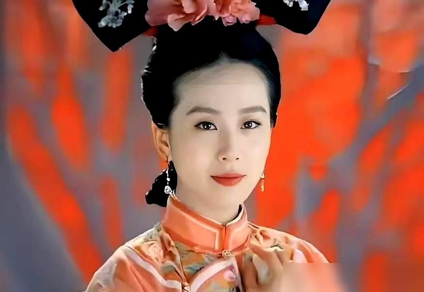 《步步惊心》骗了你10年，若曦压根就没想过当皇后。你翻开桐华原著，若曦亲口对