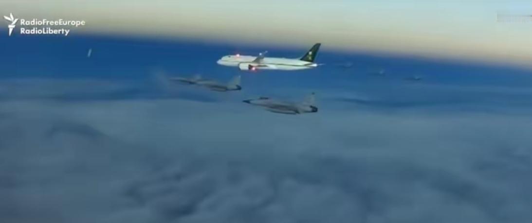 为伊朗谈判代表团专机保驾护航，巴基斯坦空军越来越自信！据海外媒