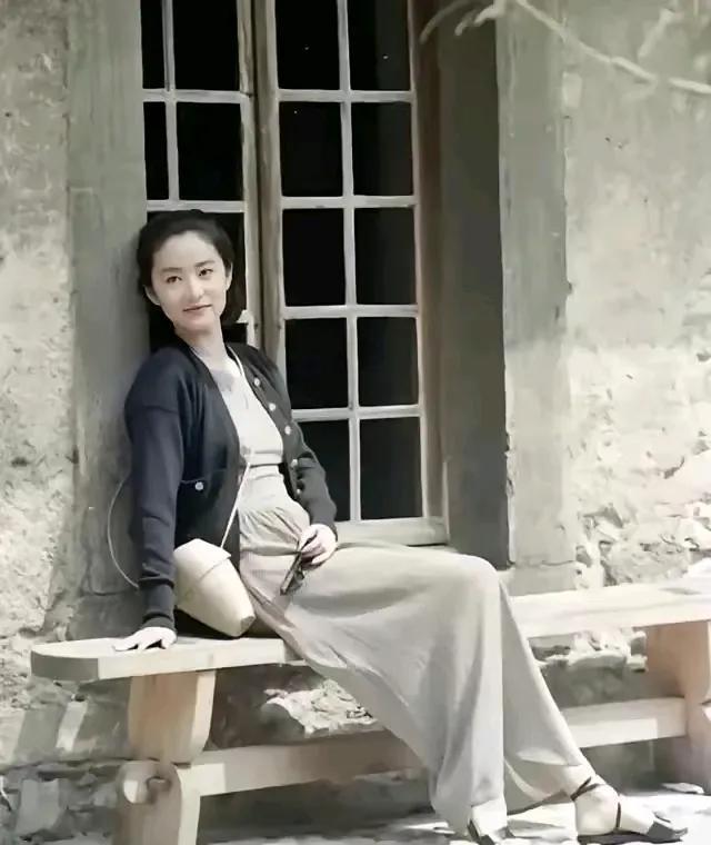 是不是看着她很熟悉，你认出这是谁了吗？