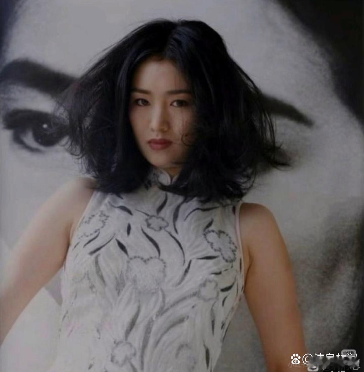 巩俐这组照片美得惊艳，独特韵味尽显气场