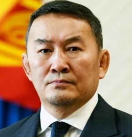 “如果中国不开放领空，我们就请美军驻军。”蒙古网民这话冲得没边了——领空不是小区