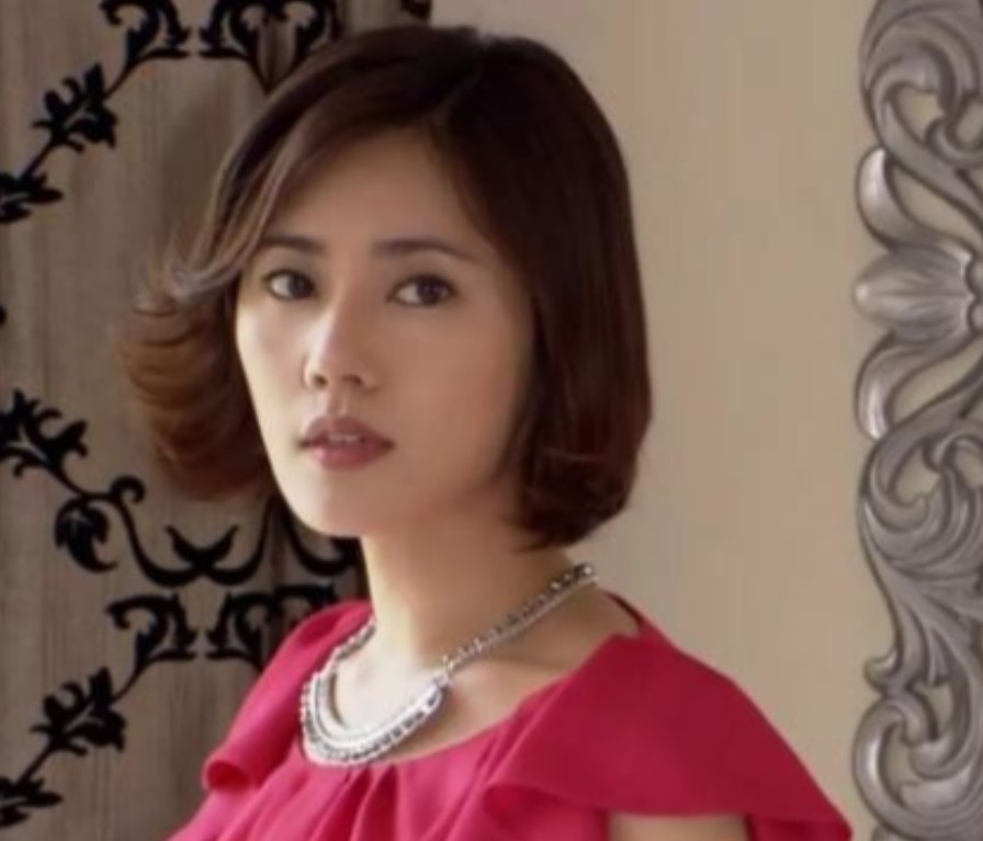 嫁来中国的韩国女星秋瓷炫曾说：“因为我家庭的原因，我不愿再回韩国，我爸兄弟七个都