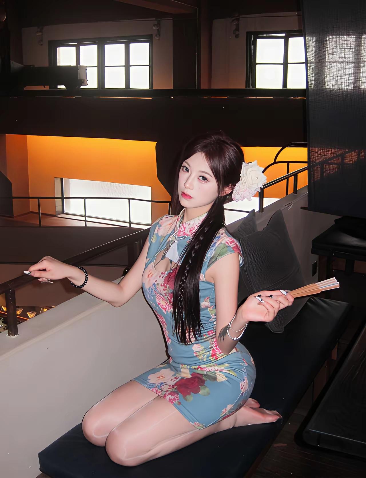 性感妩媚，旗袍美人。