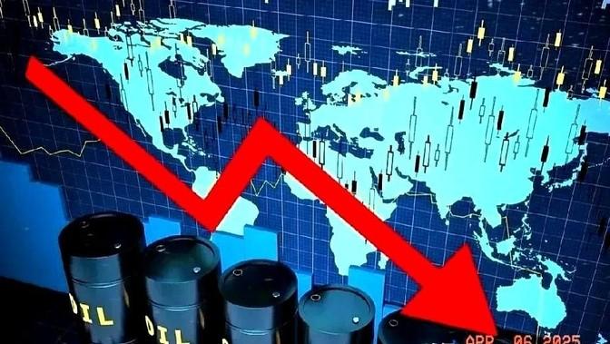 关税战打到第三年，美国超市出现怪现象！货架上的中国产小家电标价涨了32%，购物车