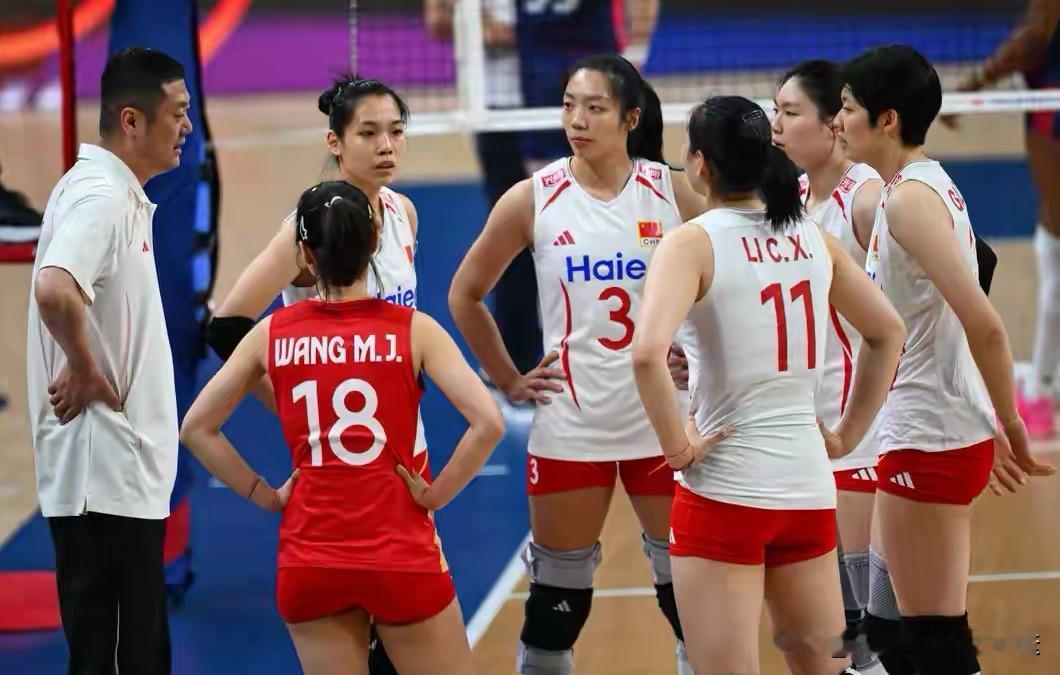 女排世联赛，7支球队退步，具体名单如下中国女排+日本女排在列1，波兰女