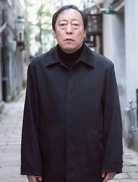 他年轻时竟然很时髦啊！​​​