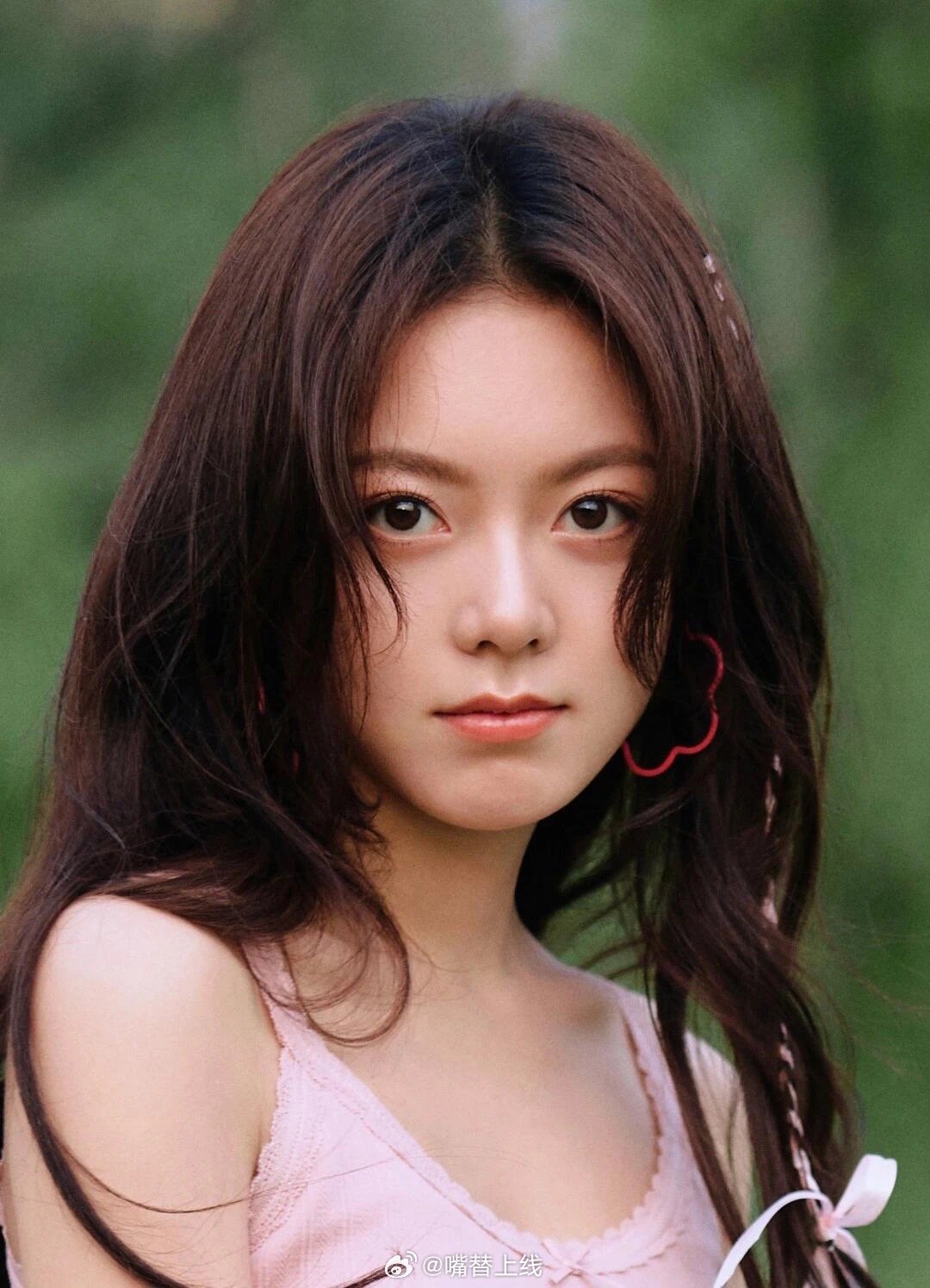 赵今麦，少女感这块还是得看真少女...​​​