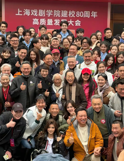 这才是真正的神仙打架的画面呀。​​​