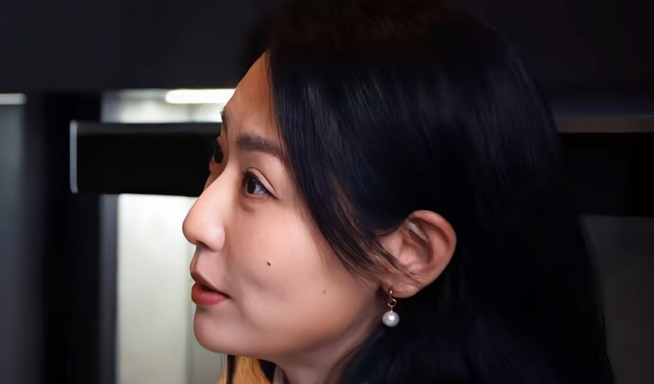 《以法之名》：同样是好闺蜜，洪亮的老婆江敏为人处事比李人骏的老婆柳韵强多了！洪
