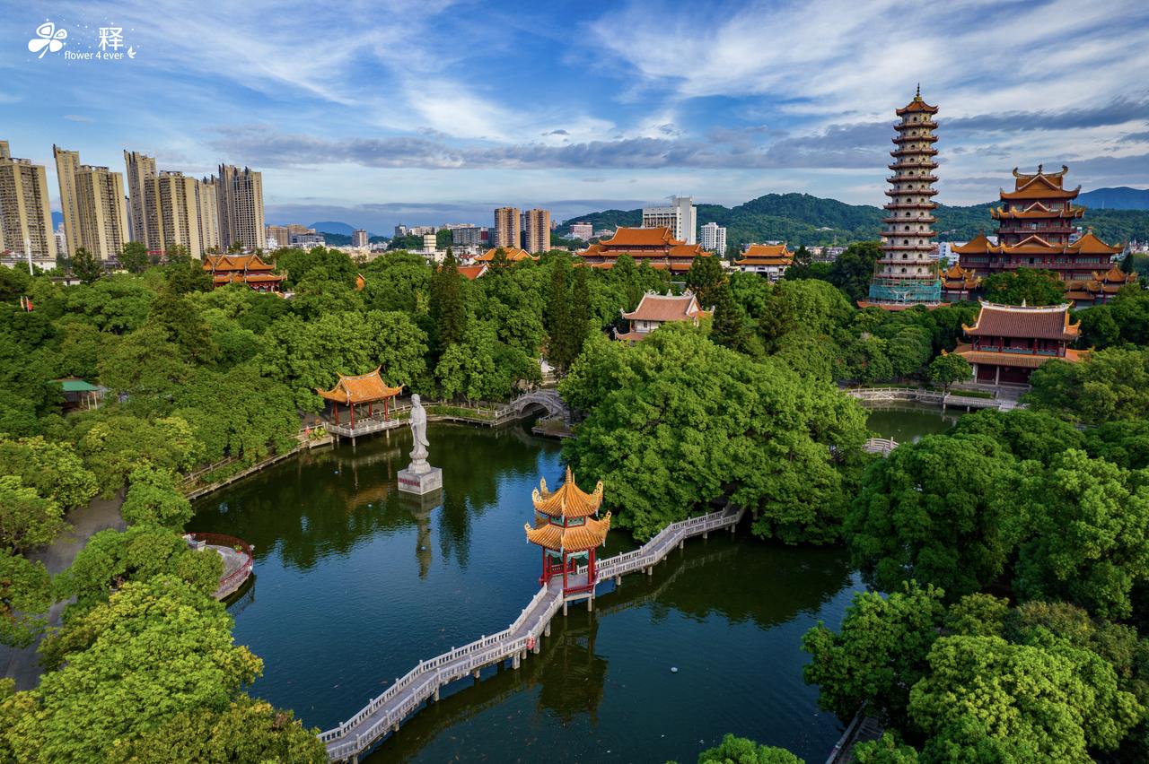 或许守墓人真的存在我老家是福州郊区，外婆家在西郊。就我目前发现，这边80后的