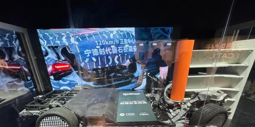 造车界也开始出现“预制菜”了！近日，宁德时代推出“磐石底盘”，造车界现“预制菜”
