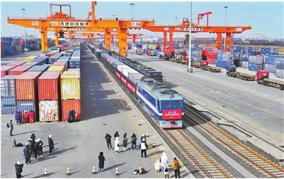 立陶宛想通过“中间渠道”向中国运输货物！据外媒报道，立陶宛正寻求加大对“跨里