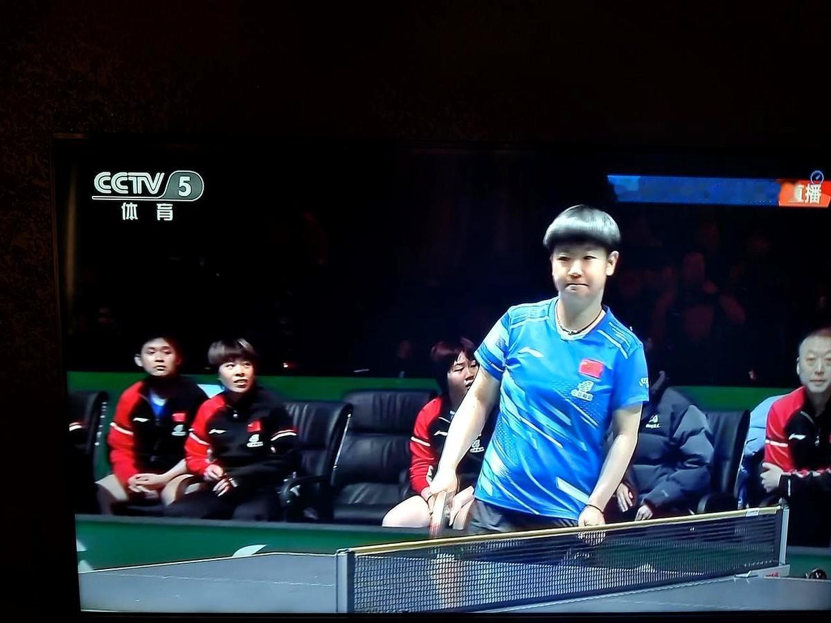 我真的破防了！莎莎这波操作比赢球还圈粉！现在网上吵翻了，有人说米特兰姆输不起