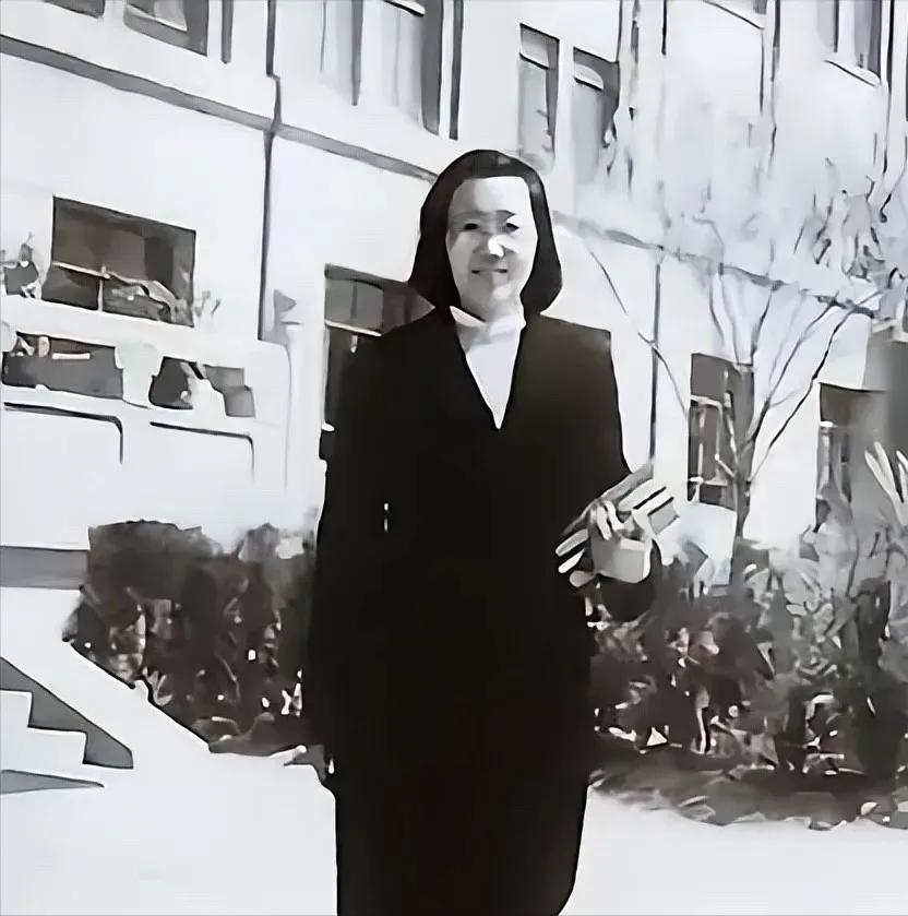 1961年，北大才女王承书吃完饭后，像往常一样去了实验室。谁知这一走，却像人间蒸