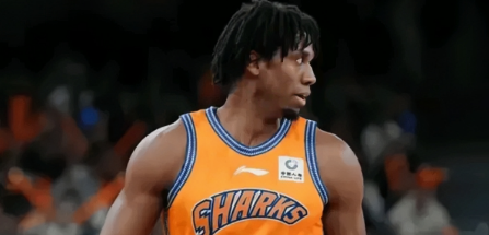 上海男篮外援白边可能在常规赛收官之战复出。据上海队记者薛思佳透露，白边已经跟队前