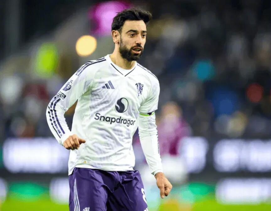 欧洲转会新闻发布会！★我累了！曼联球员们相信他们的队长B费已经厌倦了球队所有