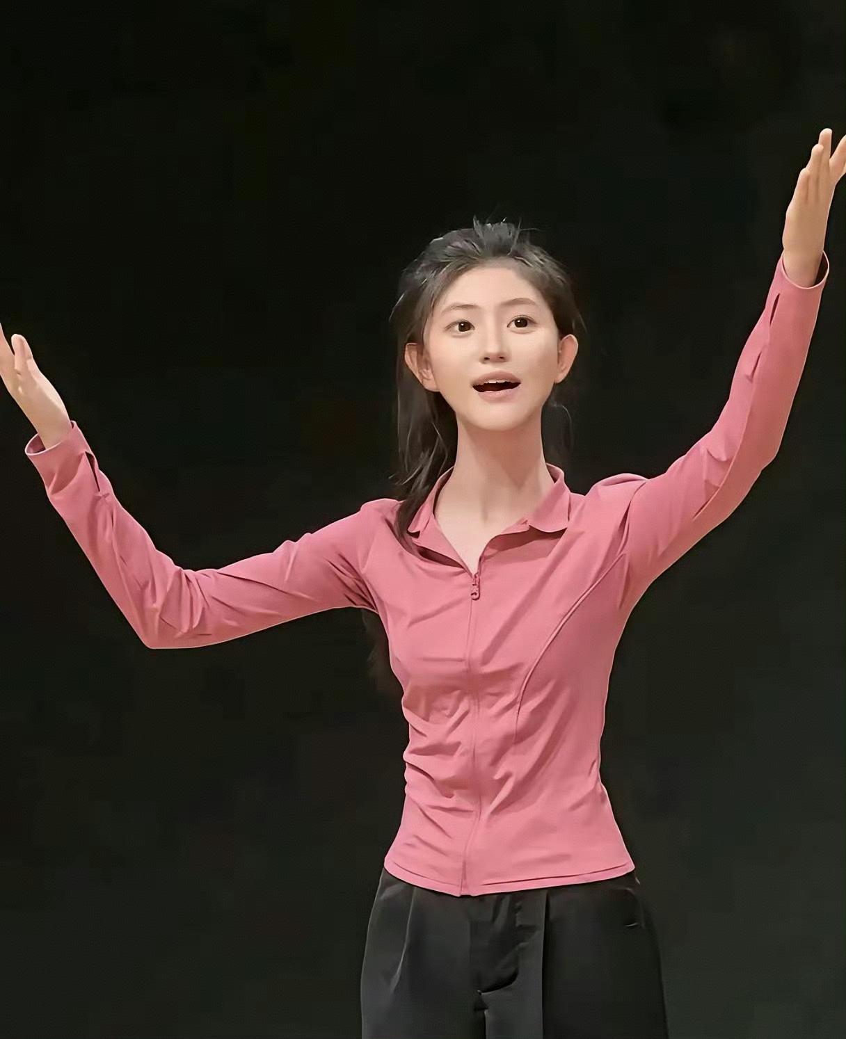 这个艺考生前途无量