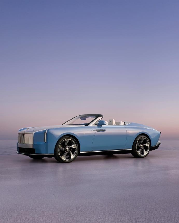 宇宙最贵的纯电敞篷车？劳斯莱斯发布全新车型夜莺（Nightingale），为品