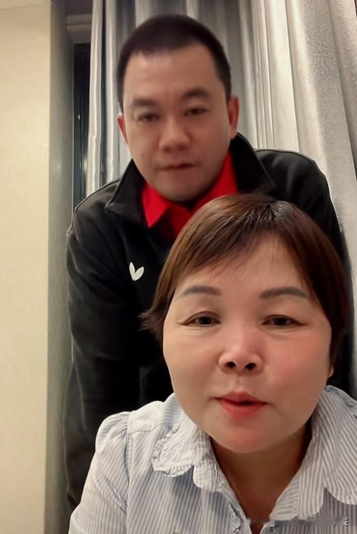 叶锐聪父母原来是大善人，资助贫困孩子读书。叶锐聪妈妈说，他们一直再资助经济上有