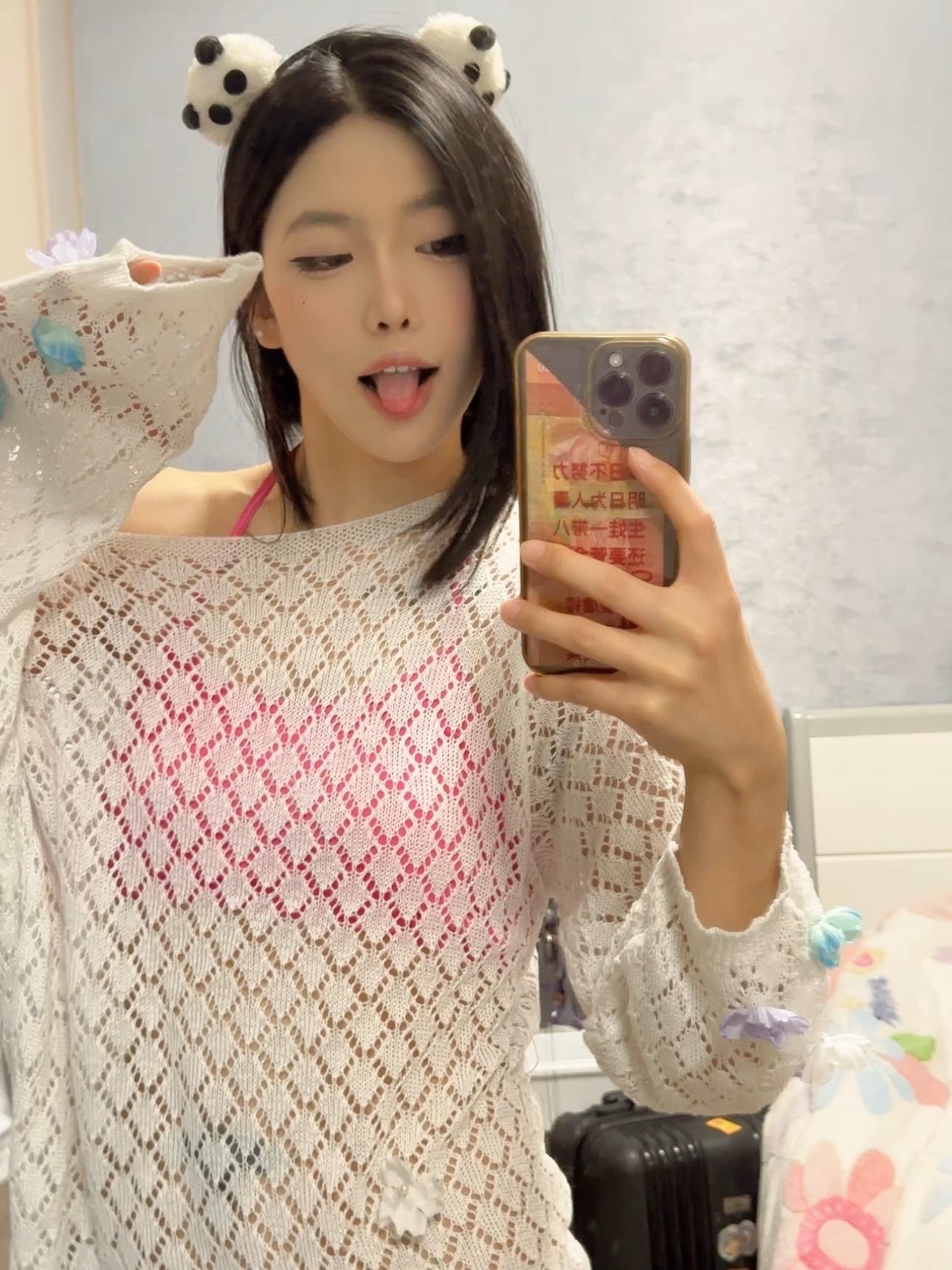 以前丑不好意思发自拍 现在不一样了 现在脸皮厚