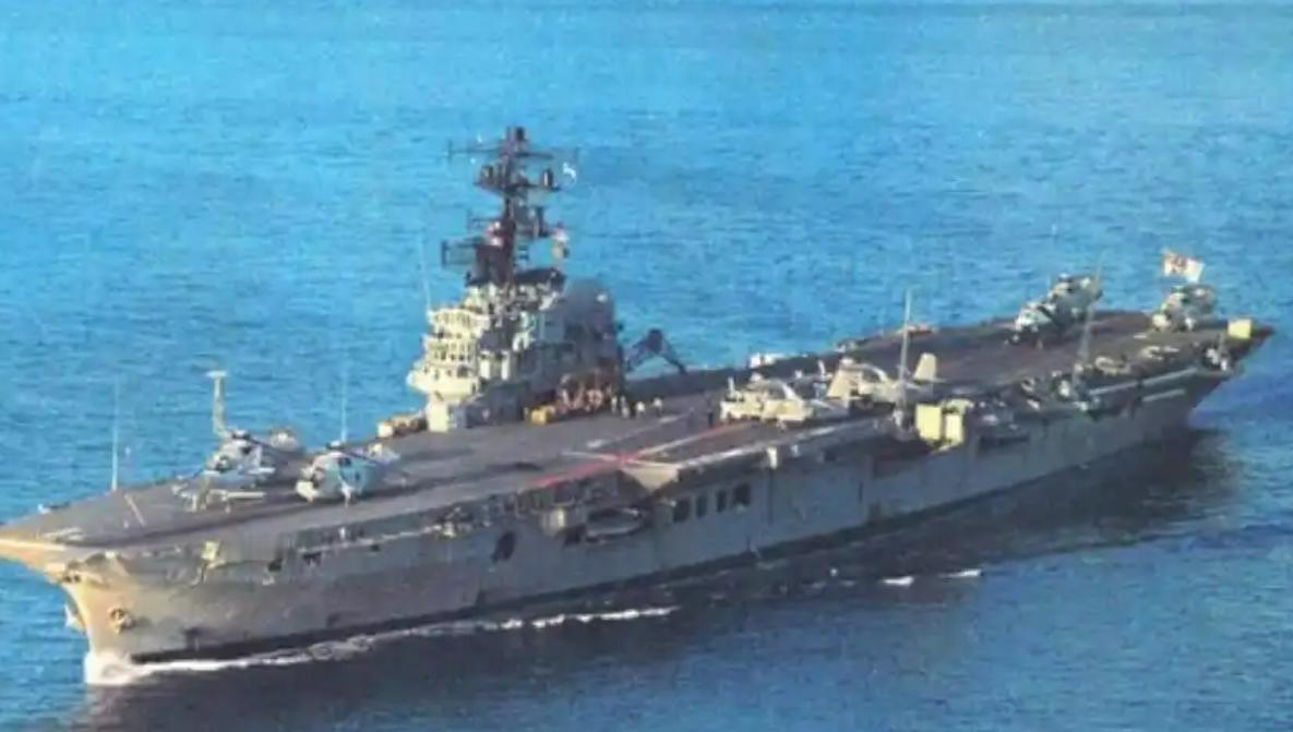 1985年，中国3000万美金收购一艘废船，打开舱门后，西方悔恨不已这艘被