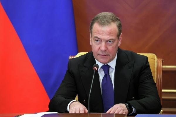 如果德国参与对俄罗斯的攻击，梅德韦杰夫允许对德国进行打击俄罗斯联邦安全会议副