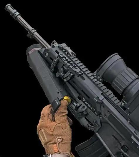 波兰人和捷克人一样，爱捣鼓机械玩意。波兰轻武器这些年没什么太大变化，主要就是把