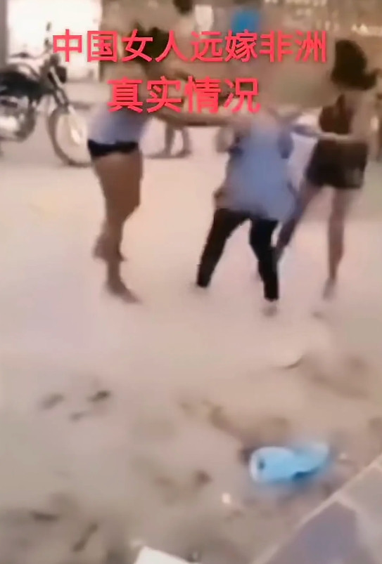 女子不顾家人劝说执意嫁入国外，彩礼也没要，然而国外男子自称富二代，待女子嫁到夫家