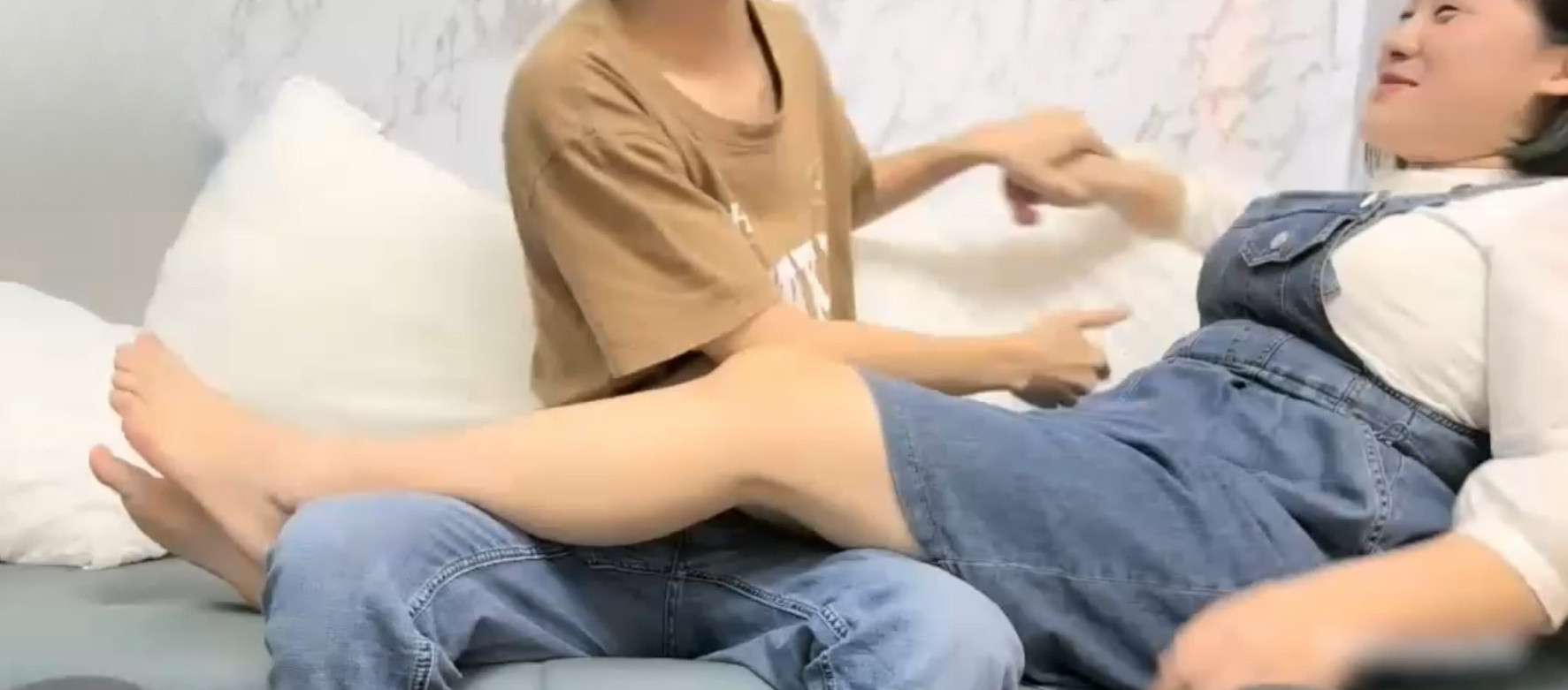 瘦猴:你都喷到我脸上了！