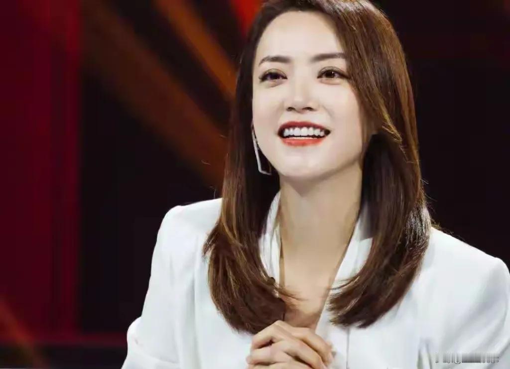 霍汶希，这位英皇金牌经纪人，用23年陪伴谢霆锋从暴躁青年成长为巨星，见证其音乐、